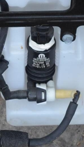 фото №1, Помпа розпилювача wrangler jl gladiator ram 1500