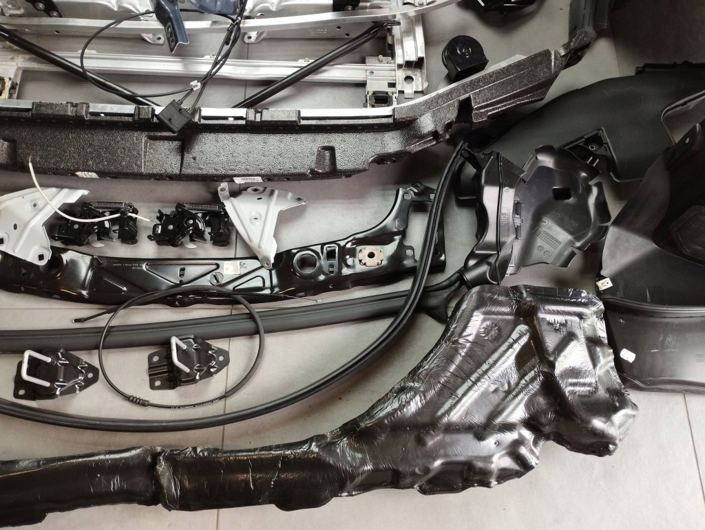 фото №9, Bmw x1 f48 капот бампер лампи pas крила a300