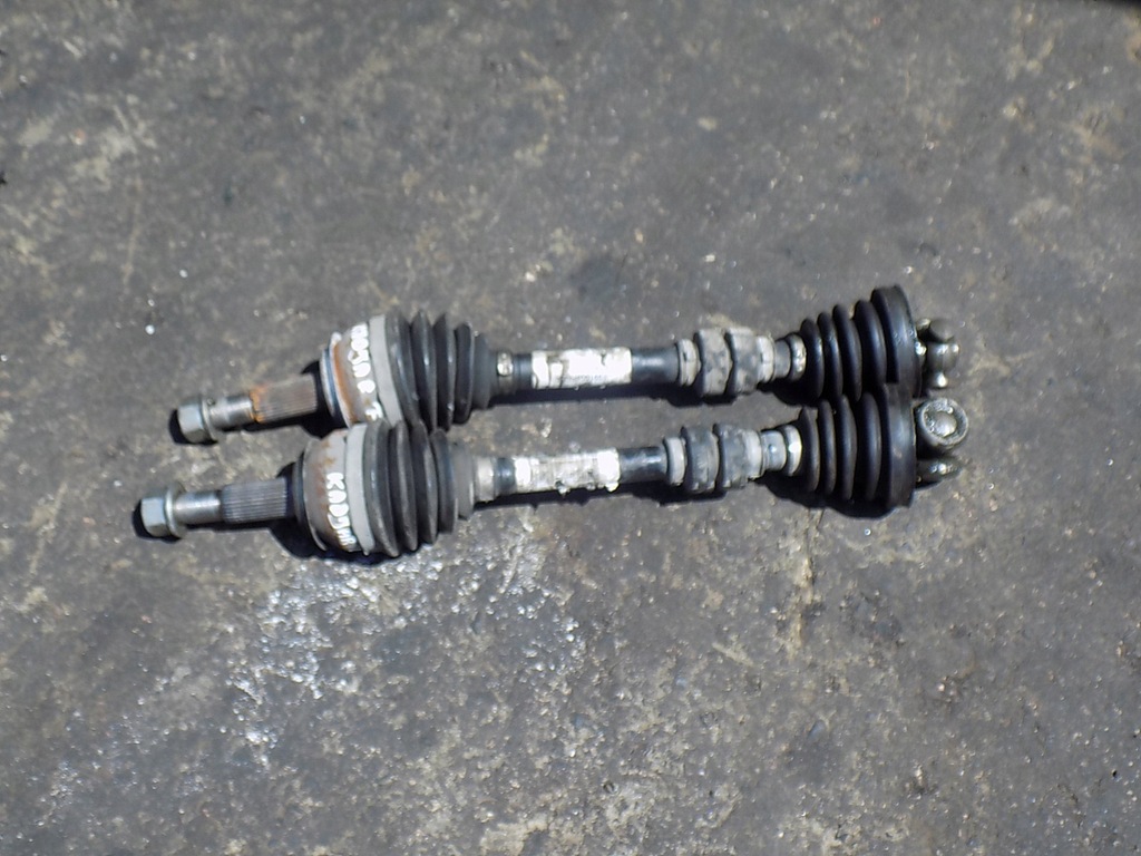фото №1, Renault kadjar приводной вал левая правая 1.5dci 391014pa0a