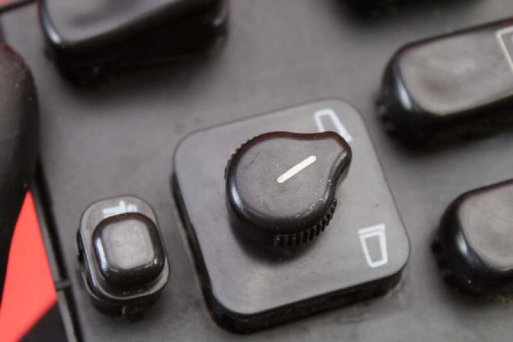 фото №11, Панель керування вікон eu mercedes ml w163 97-01