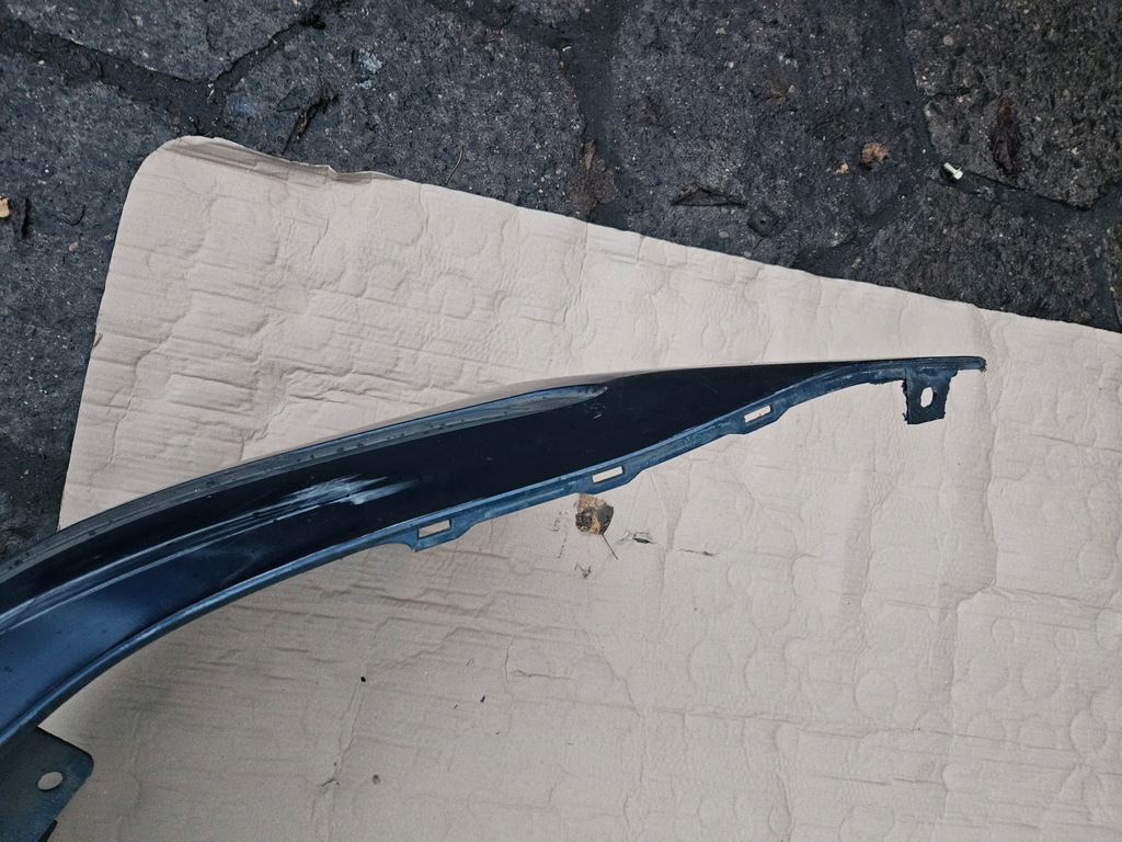 фото №8, Toyota avensis t25 03-06 бампер перед 8p4