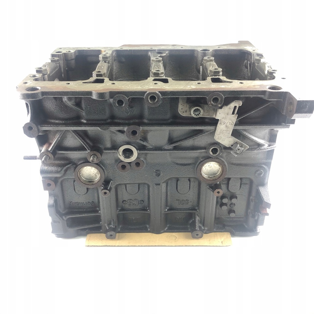 фото №12, Блок двигателя audi a3 vw 1.6 tdi 03l021cs cay 03l