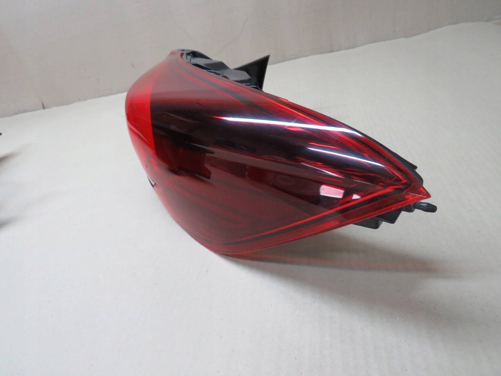 Opel insignia b универсал фара задняя кузовная led правый Оригинал