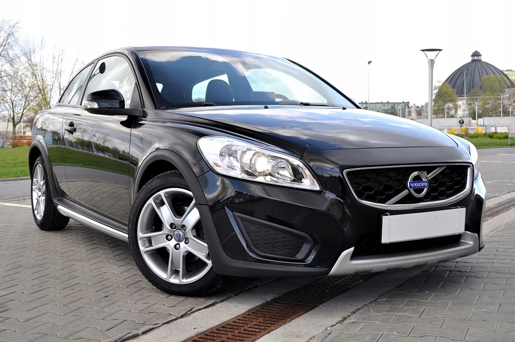 фото №10, Volvo c30 накладка бампера перед