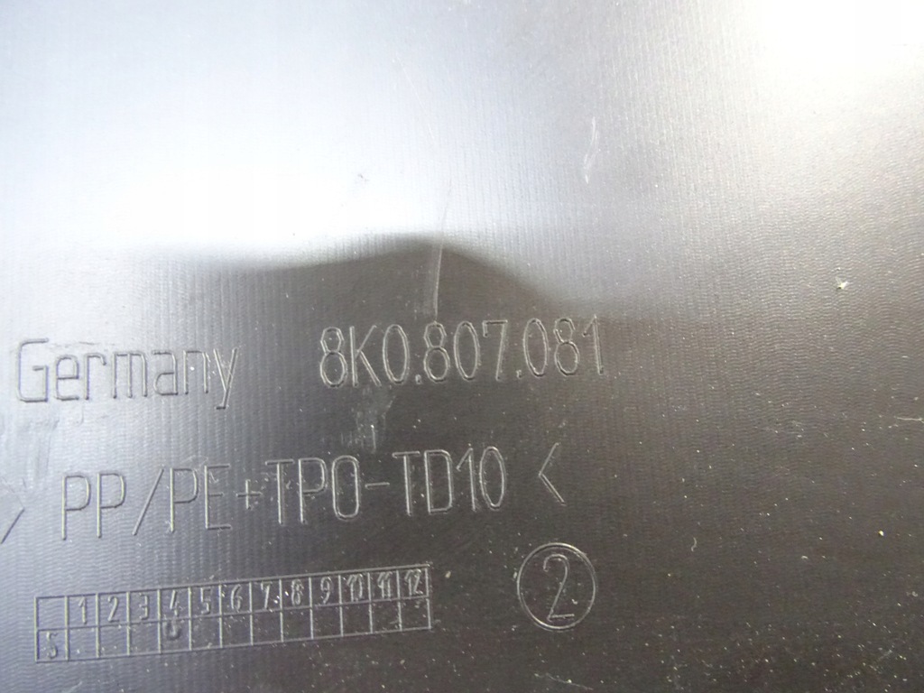 фото №8, Audi a4 b8 накладка поперечина передний оригинальный номер 8k0807081