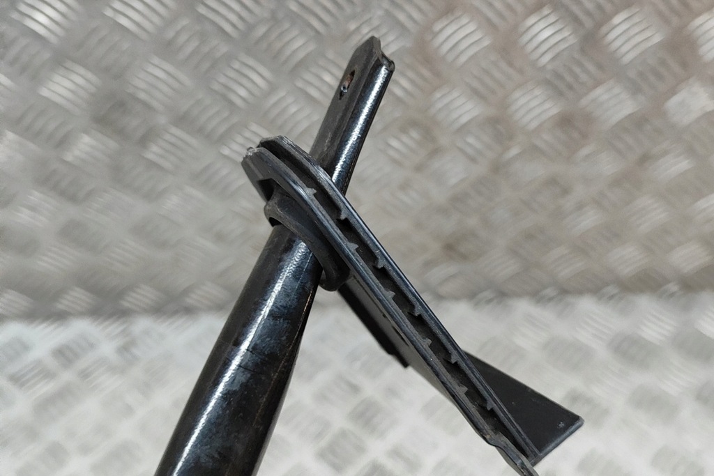 фото №5, Audi q5 fy передний правый амортизатор усилитель 80a805646 2.0 бензин 185