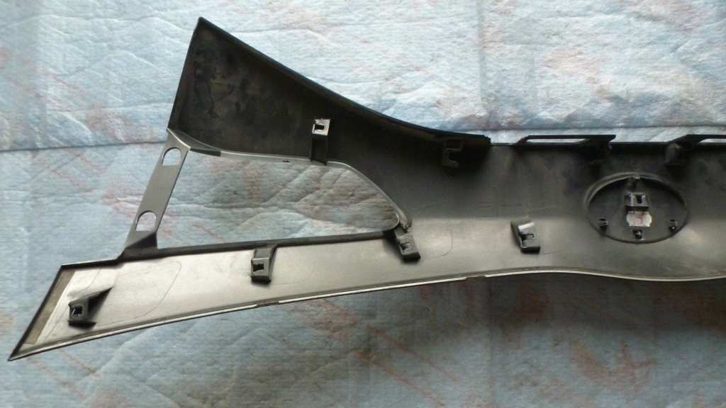 фото №6, Toyota yaris iii накладка крышки задний 76801-0db20