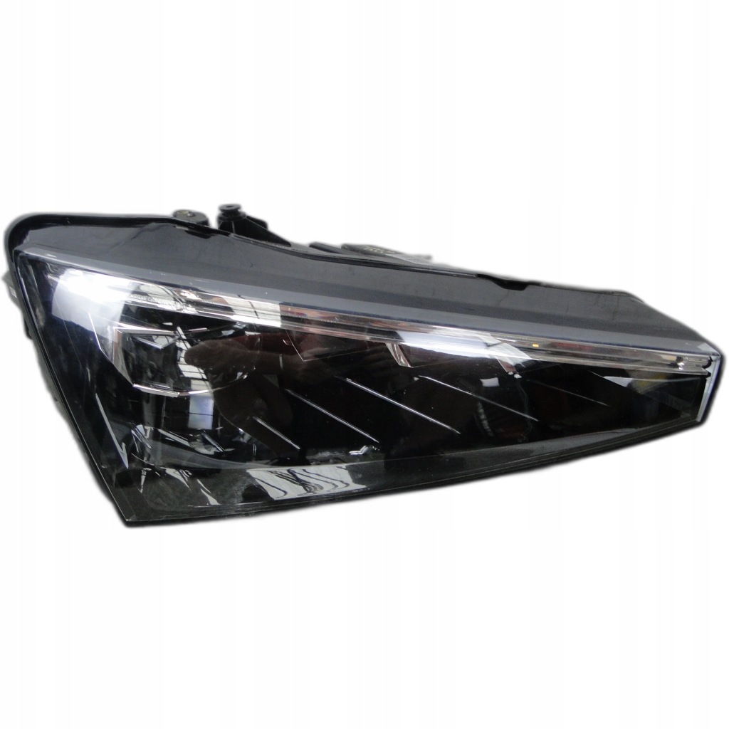 Купити Фара правий перед skoda scala 657 full led 657941016a