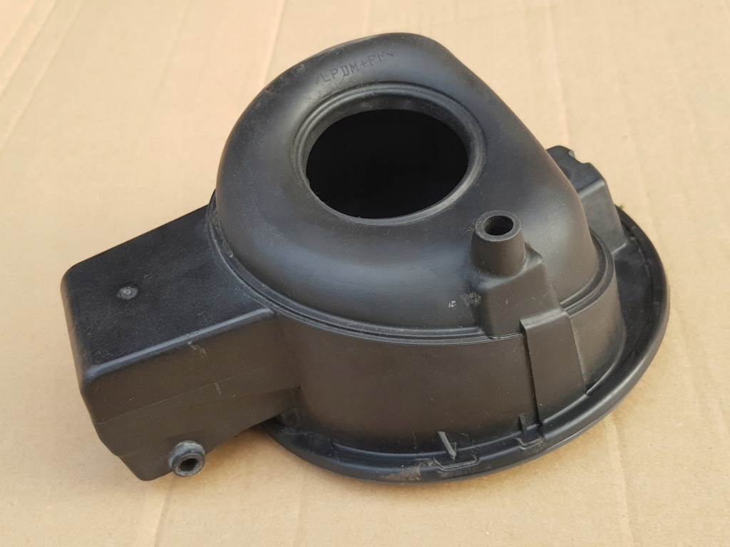 фото №10, Кришка вкладиш заливної пального / seat leon ii 2 - 2005-2012 / lz7x - super стан