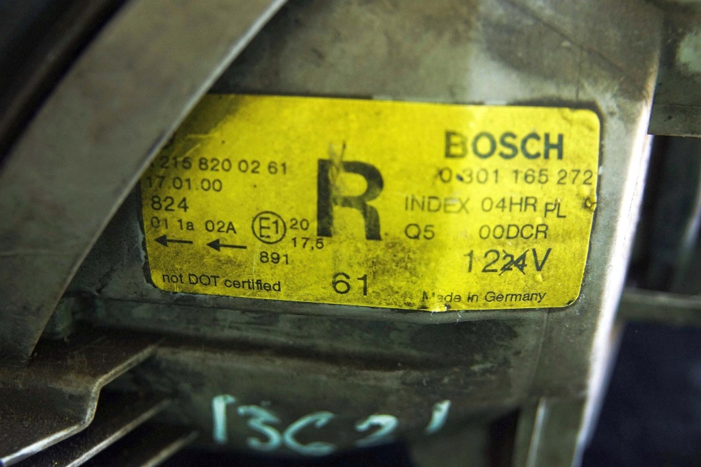 Фара правая  bosch оригинальный номер - mercedes cl w215 с Разборки