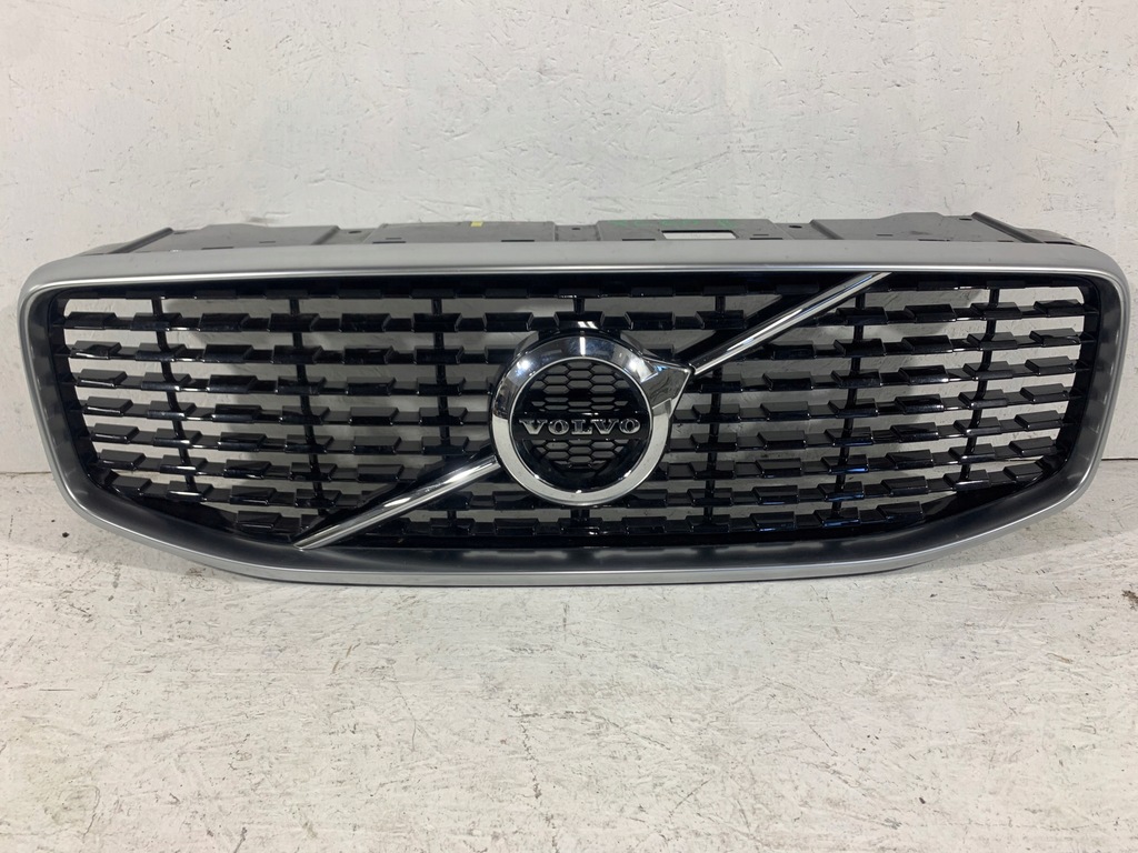 фото №1, Volvo xc60 ii xc 60 r-design решётка радиатора решётка радиатора