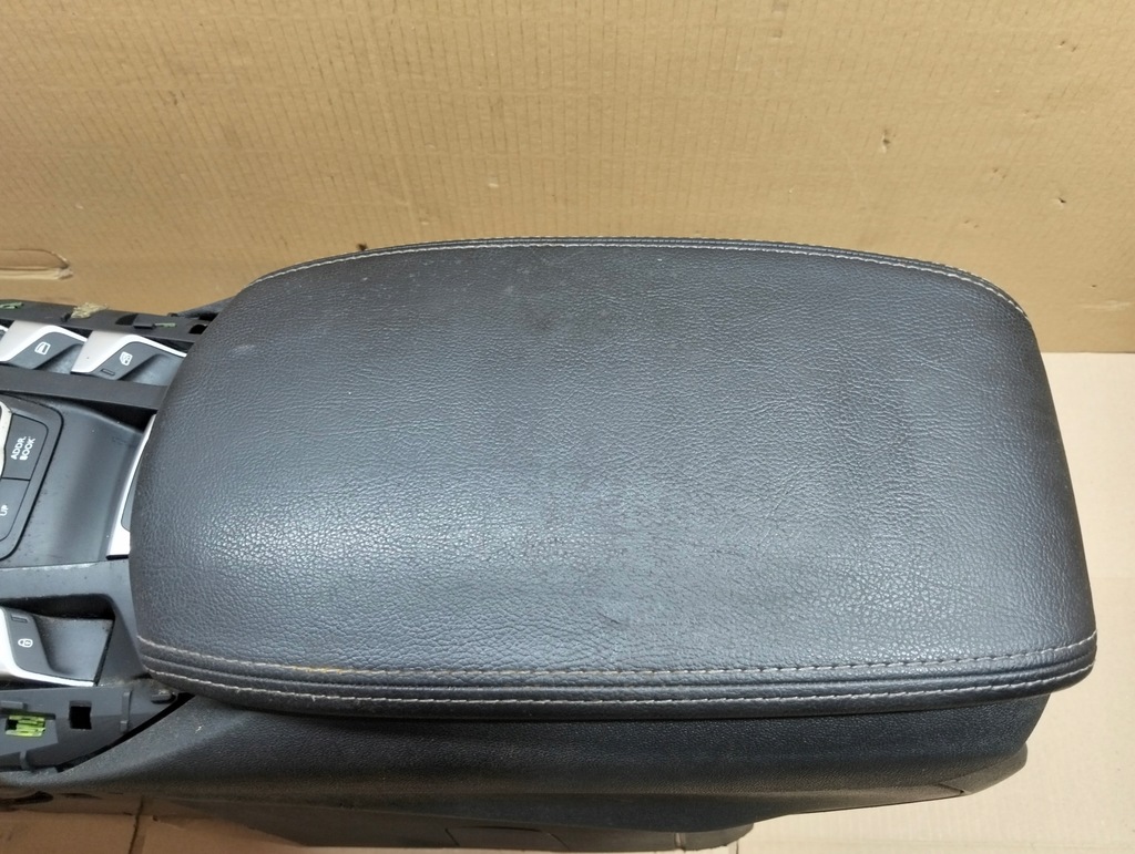 фото №5, Туннель средний подлокотник панель управление citroen ds5