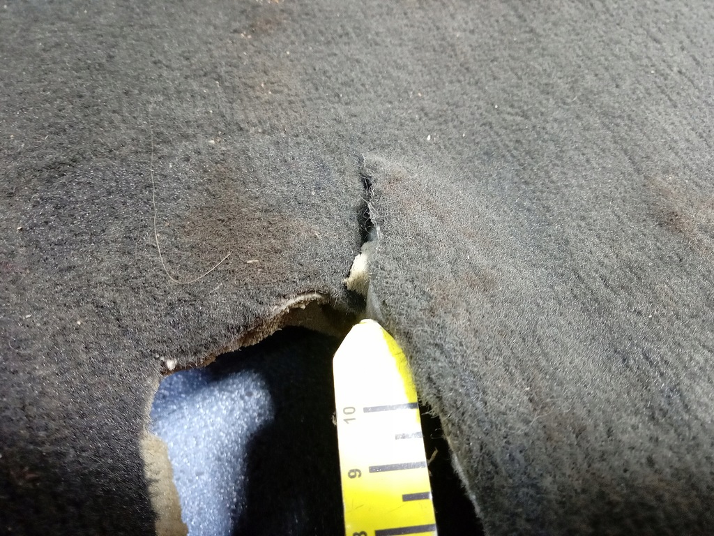 фото №4, Audi q7 i 4l обшивка пол задняя 4l0863367