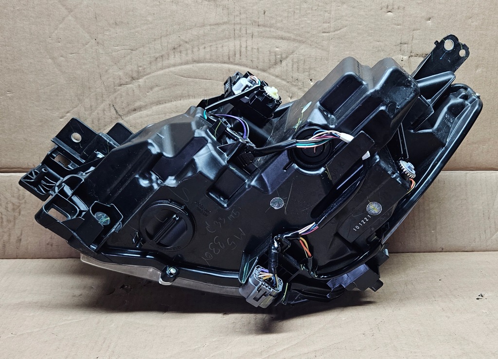 фото №8, Mazda 2 ii dj lift 19-21reflektor лампа права led 13 pinów