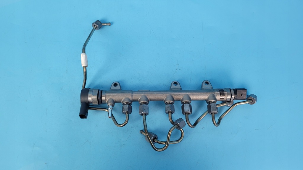 фото №11, Bmw 2' f44 218d gran coupe 21r молдинг впрыскная 8579239