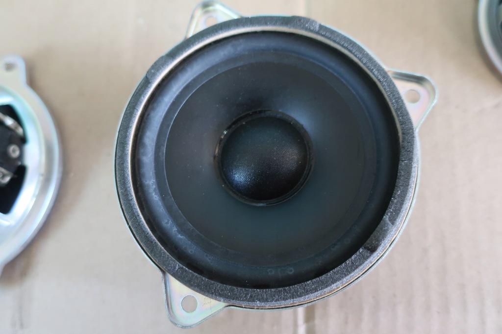 фото №1, Land rover freelander ii 2 динамік стійка задня оригінал 06-