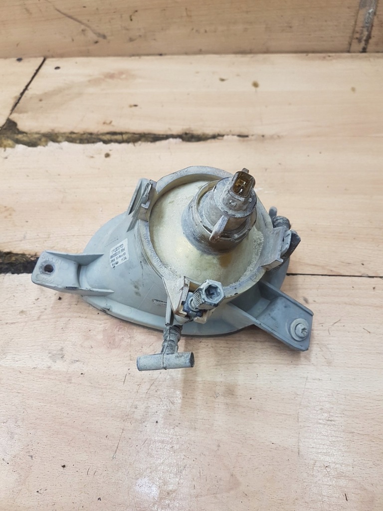 фото №3, Противотуманная фара перед правый volvo s80