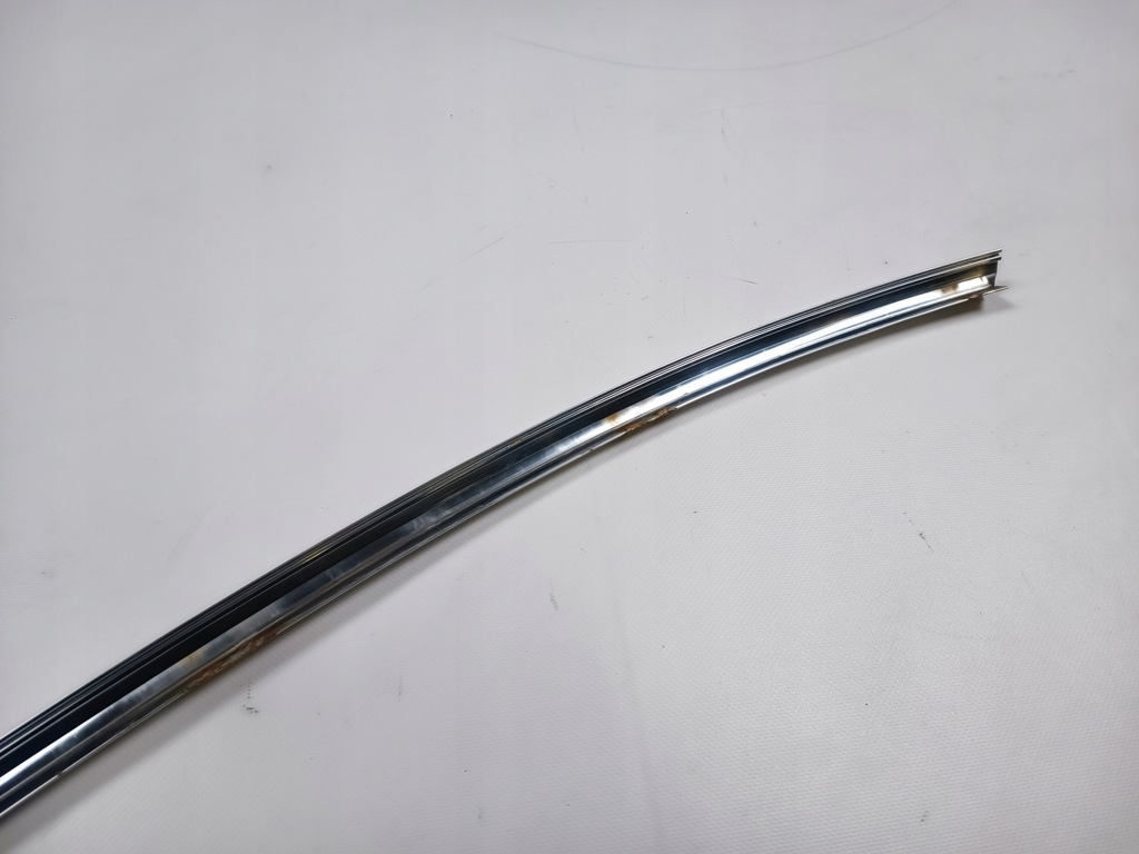 фото №12, Молдинг стекло лобовое верхний mercedes-benz sl 107