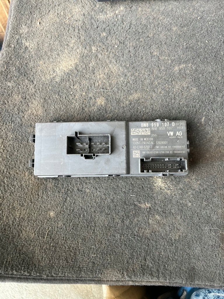 фото №1, Audi q5 fy 80a блок управления модуль крышки задняя