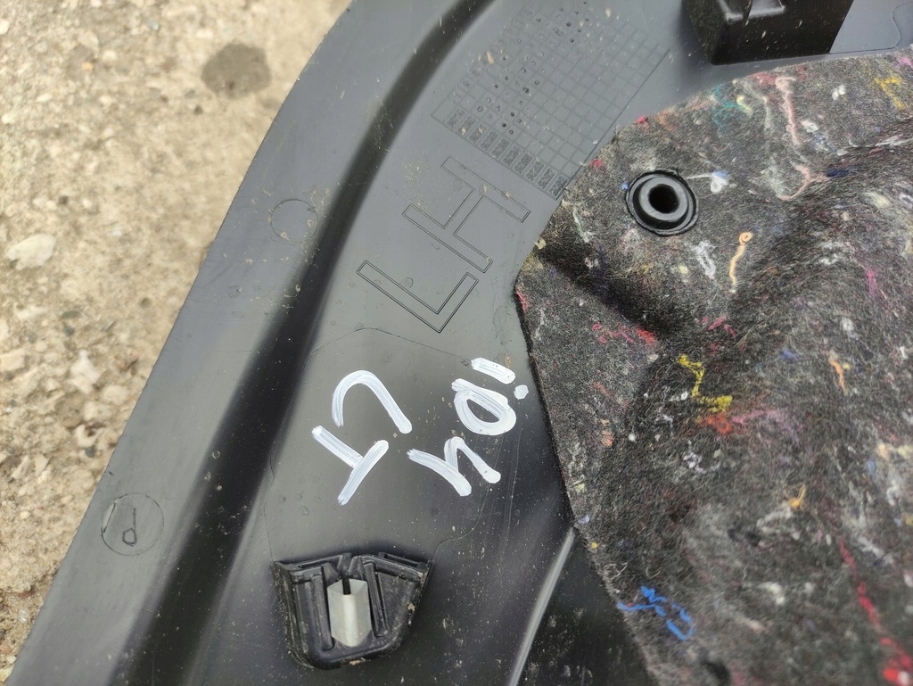 фото №8, Vw volkswagen id4 id.4 обшивка багажника левый задняя задний 11a867427q