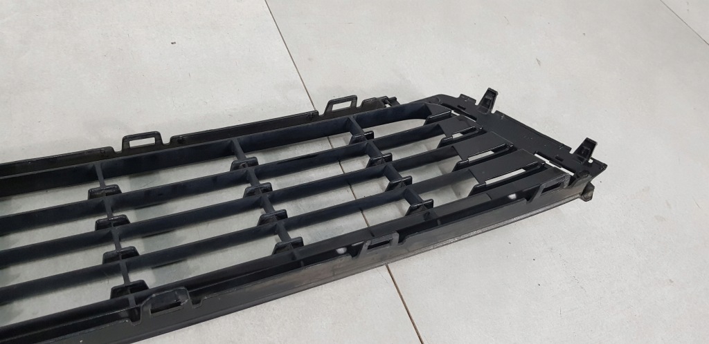 фото №7, Vw polo v 5 r-line решітка бампера середня перед 6c0853677j