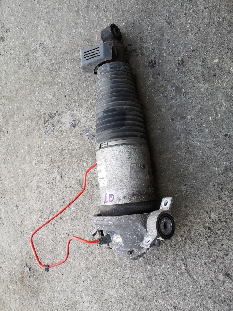 фото №7, Audi q7 амортизатор пневматический 7l8616019a