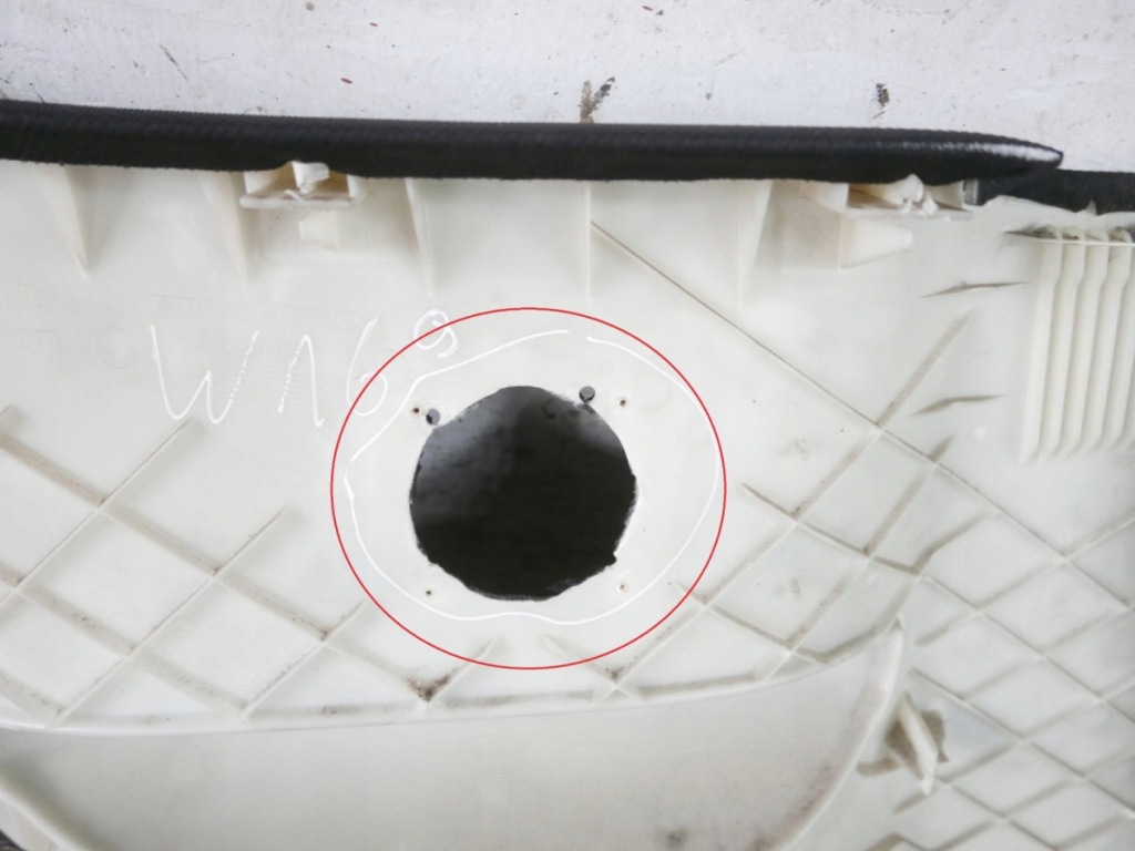 Оббивка обшивка правий задній mercedes w169 a180 cdi 3d 04-08 Київ