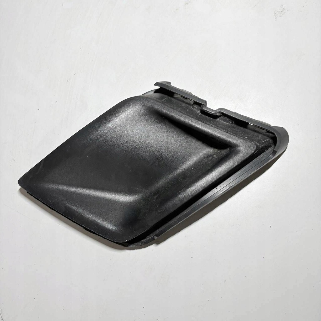 фото №3, Land rover discovery 5 заглушка решётка молдинг бампера задняя левый