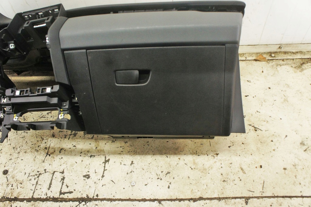 фото №13, Md063 renault clio v ^ приборная панель приборная панель pulpit консоль