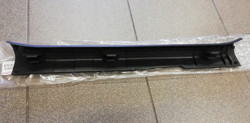 фото №4, Corolla e15 накладка молдинг поріг ліва перед nowa