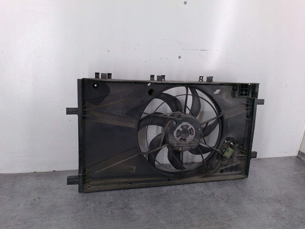 Вентилятор радиатора opel insignia a 13220113 p8655004 behr 1.8 16v с Разборки