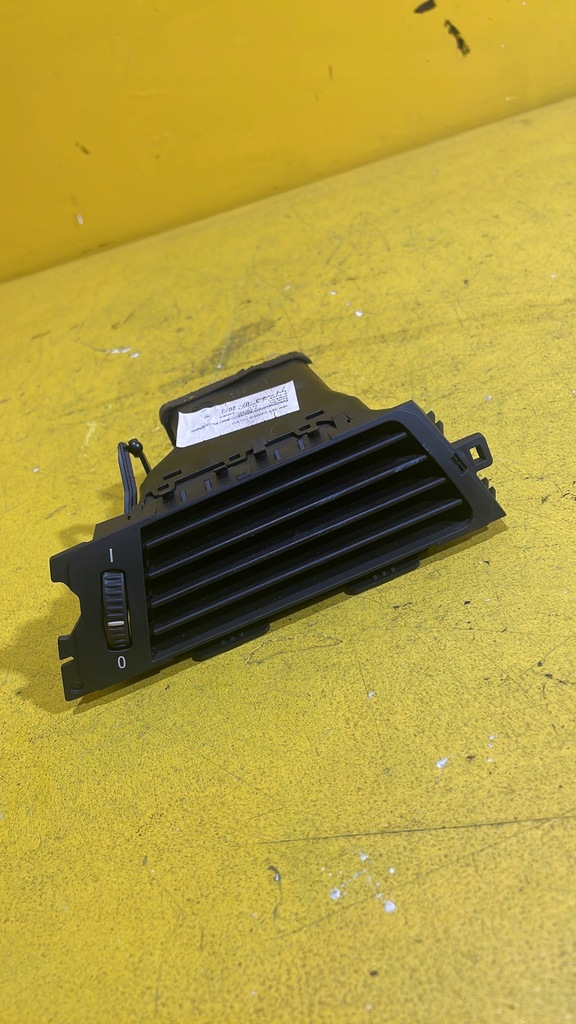 фото №1, Bmw e92 - решётка обдув - левый перед