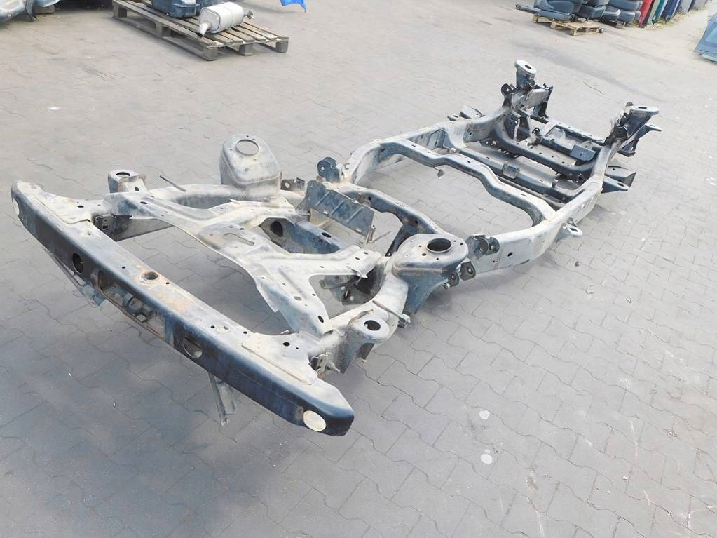 фото №12, Discovery iii l319 2.7td 04r рама