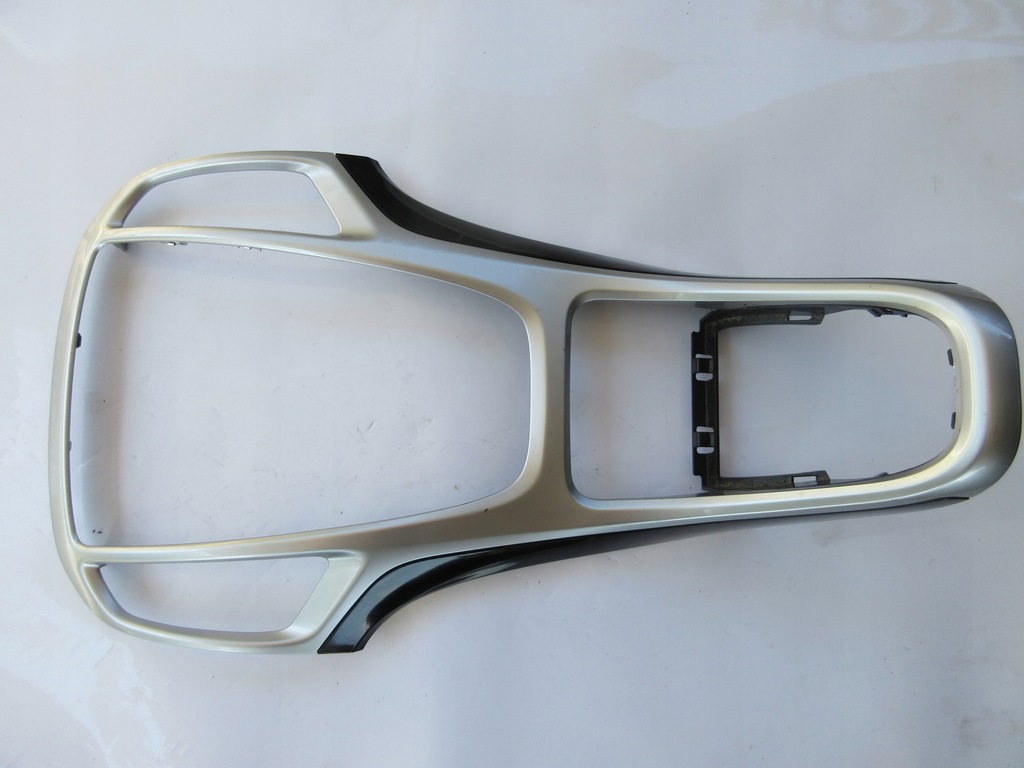 фото №1, Рамка радіо домкрата консолі панелі середня opel astra iv 4 j