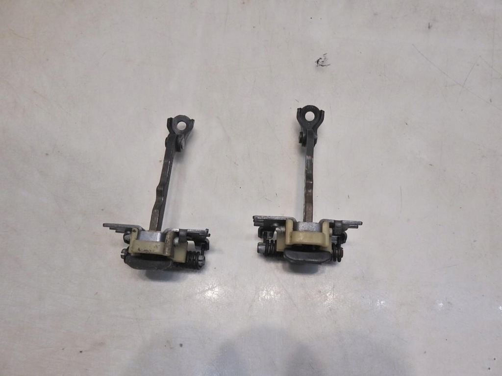 фото №2, Ограничитель дверь задняя renault laguna iii