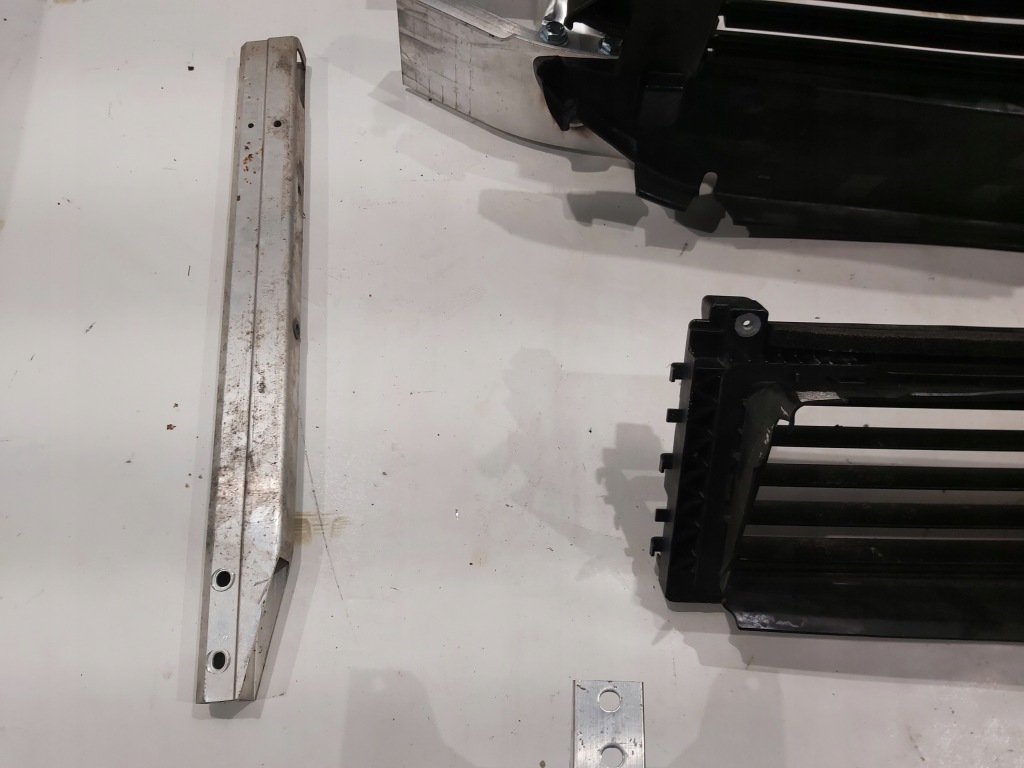 фото №9, Pas перед балка шторка mercedes a-klasa w177