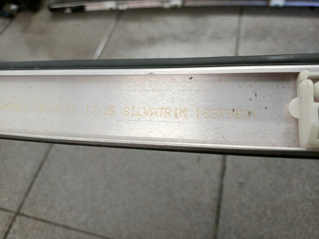 фото №8, Citroen c3 трикутник оздоблення крила пасажир