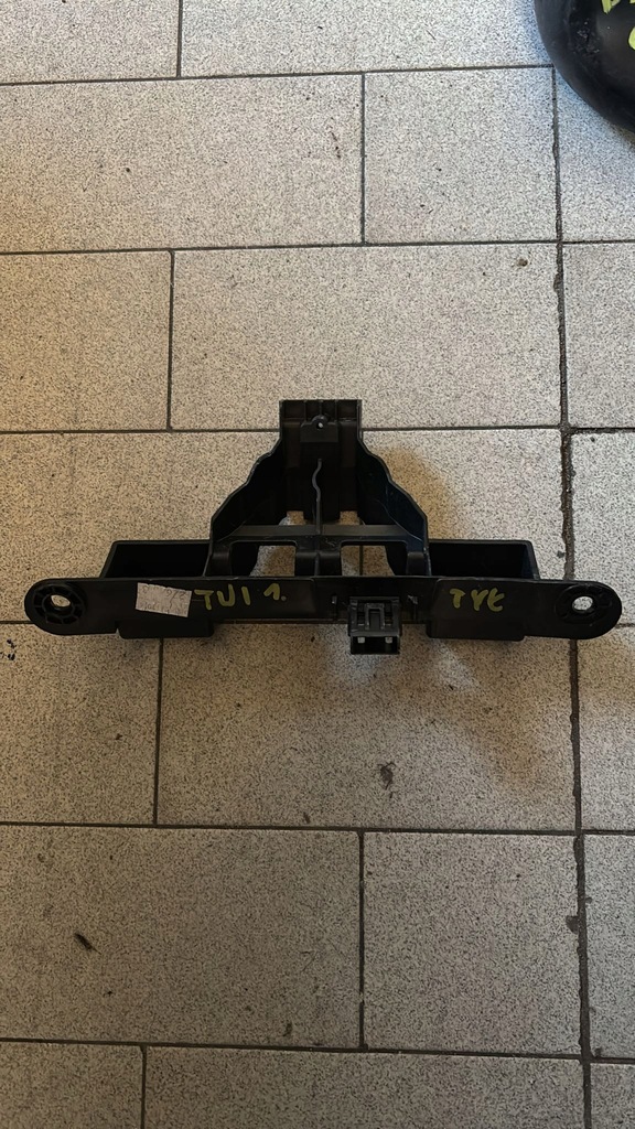 фото №1, Направляющая бампера задняя renault twingo iii 850421565r