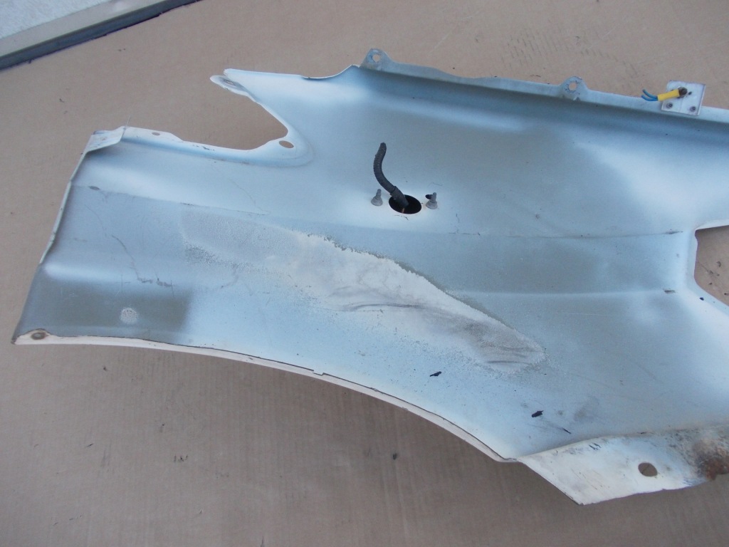 Крило ліве перед ford transit v 00 -06 рама поворотник Зі Шроту