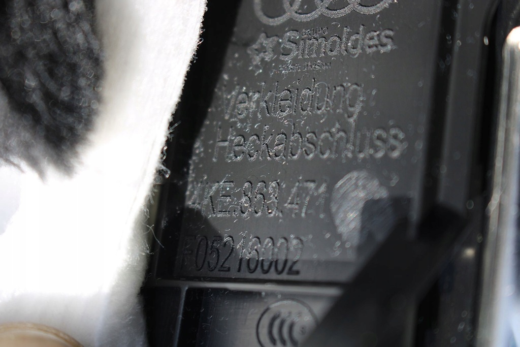 фото №12, Audi etron обшивки + килимок + pas багажника оббивка обшивки багажник оббивка