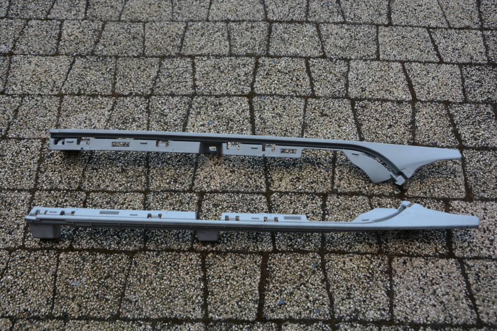 фото №1, Напрямна шторка audi a8 d4 4h4864305 4h4864306