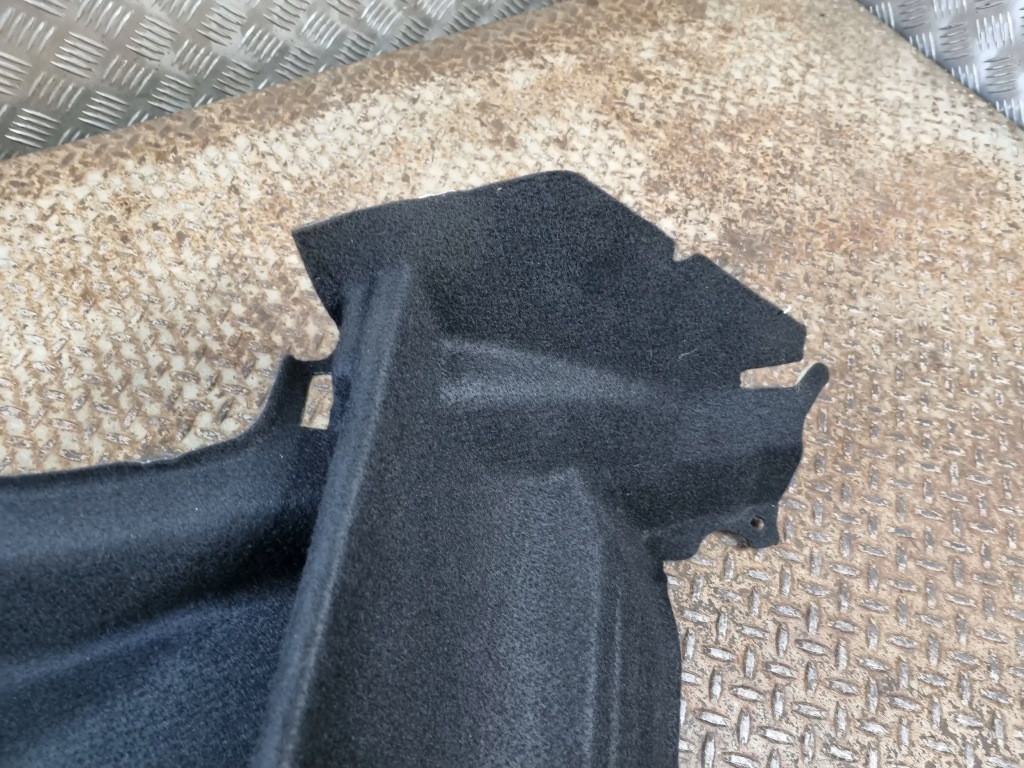 Tesla model y 2023 обшивка с Разборки