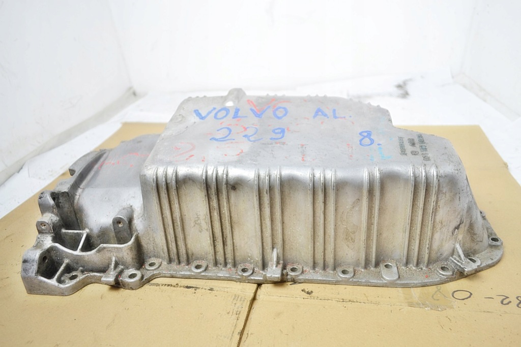 Volvo s80 v70 vw 2,5 tdi поддон масляная 074103603k Доставка
