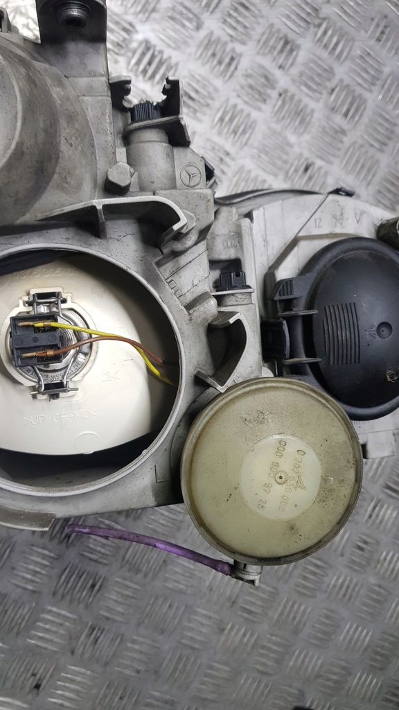 фото №16, Mercedes w203 лампа лівий перед передня