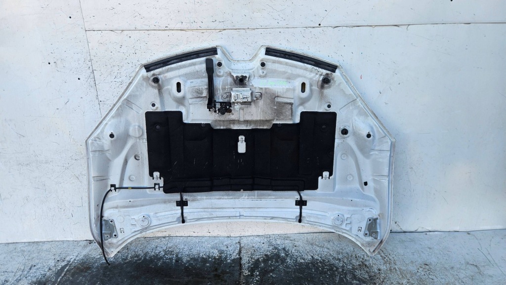 Renault megane 3 3 рестайлинг  капот перед передняя Недорого