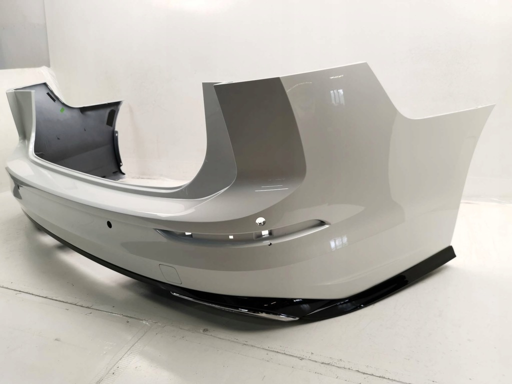 фото №11, Новий бампер задня vw golf viii r-line kombi l0k1