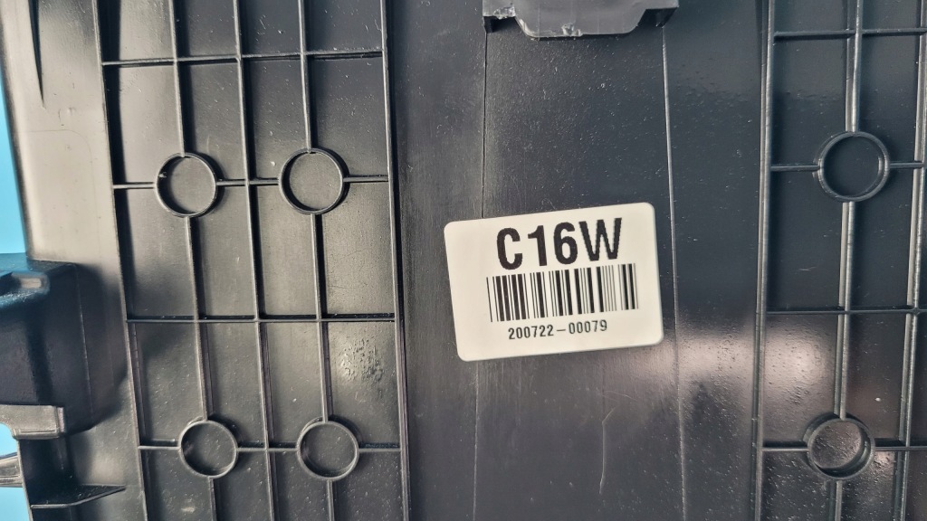 Kia sorento iv 1.6t-gdi 20r бардачок полка туннель среднего 84681-p2000 с Разборки