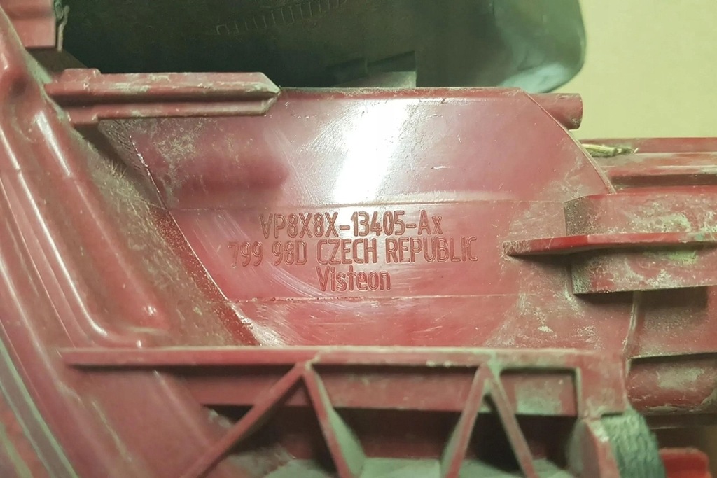 фото №9, Лампа левая задняя citroën c5 ii break re_ vp8x8x13405 2.0l дизель 2009