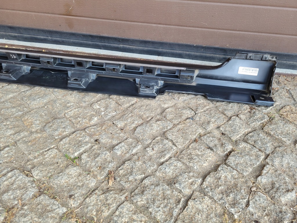 Порог накладка  порог правая vw passat b8 r-line 3g0853858g lb8r Киев