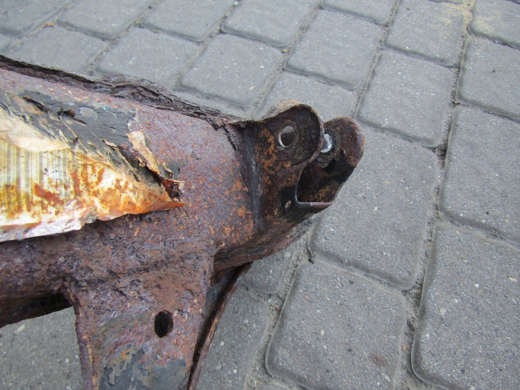 3 mercedes w124 балка задняя подрамник подвеска задние задний  sedan kombi coupe Доставка